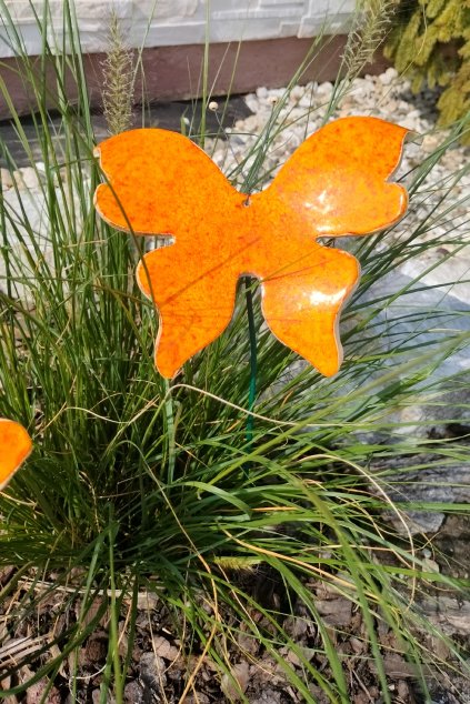 Keramický oranžový motýl - ruční výroba