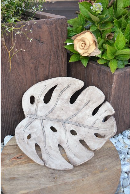 Šamotové tácy ve tvaru listu (Velikost průměr 35 cm)