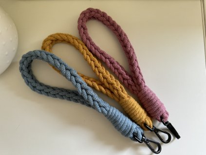 Klíčenka macrame