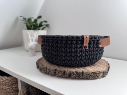 Háčkovaný košík s koženými oušky, antracitový
