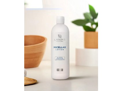 MicellarLotion 01