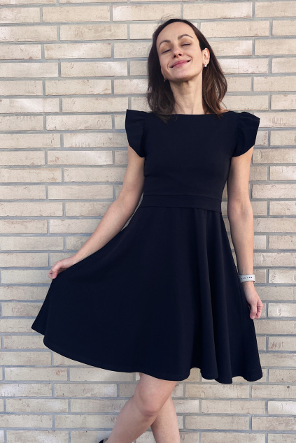 Kojicí šaty Amalie BIO bavlna + modal black volánek