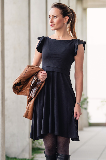 Adaptivní šaty Amalie black - s volánky