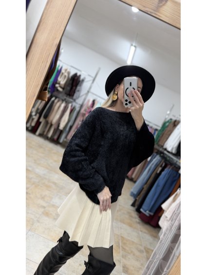 Čierny pulóver Divya, Čierna (Veľkosť UNI)