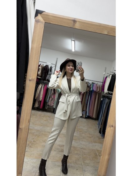 Krémový nohavicový kostým dámsky Marlen