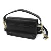 Malá čierna kabelka cez plece