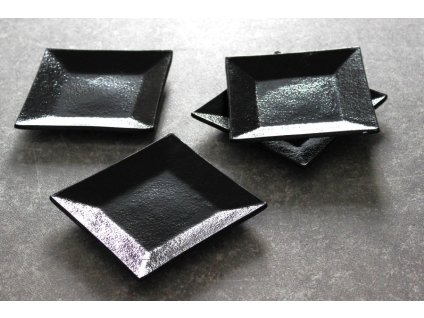 skleněné černé talířky 13x13cm