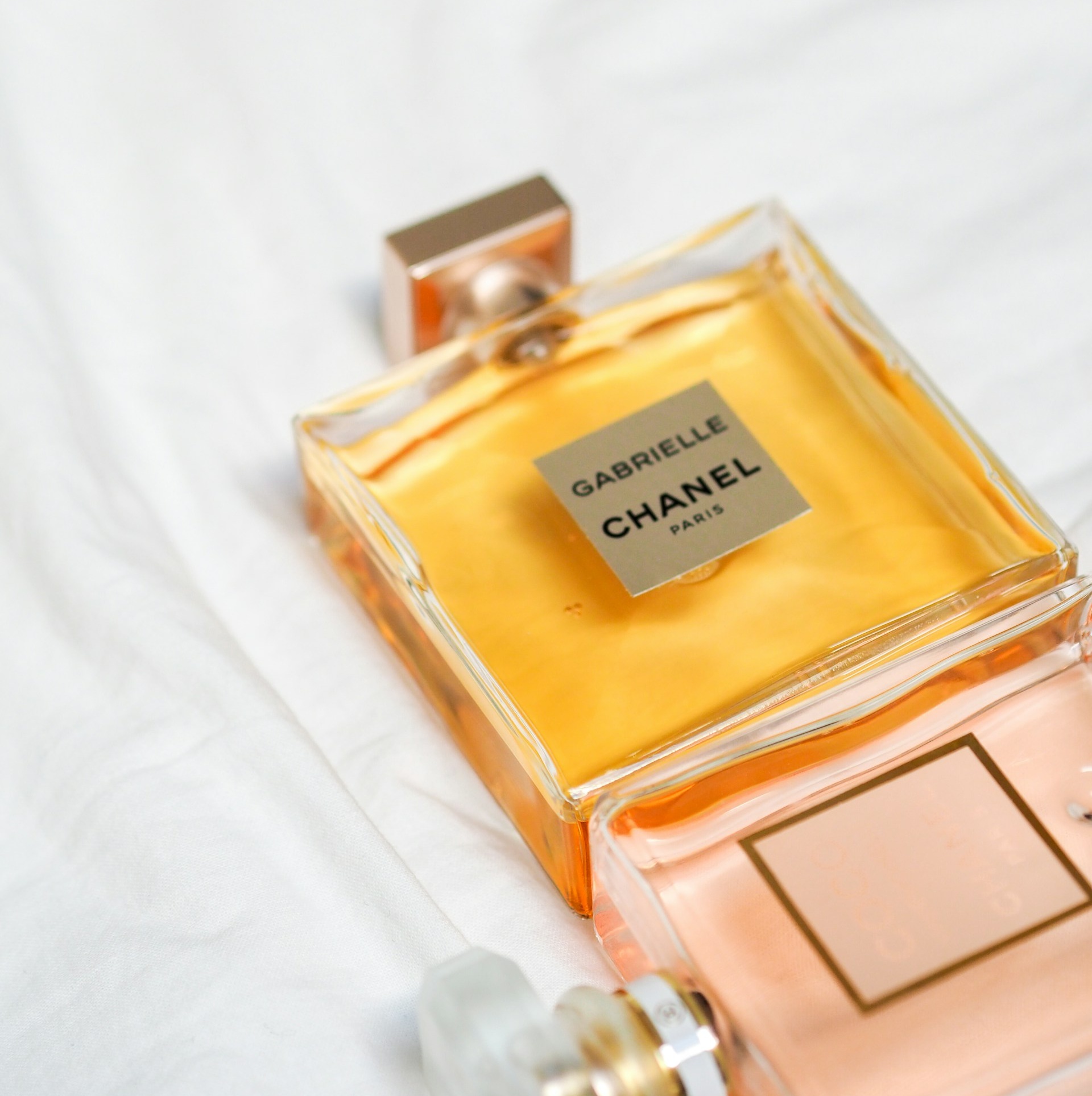 Jak vybrat parfém, aby vám 100% seděl?
