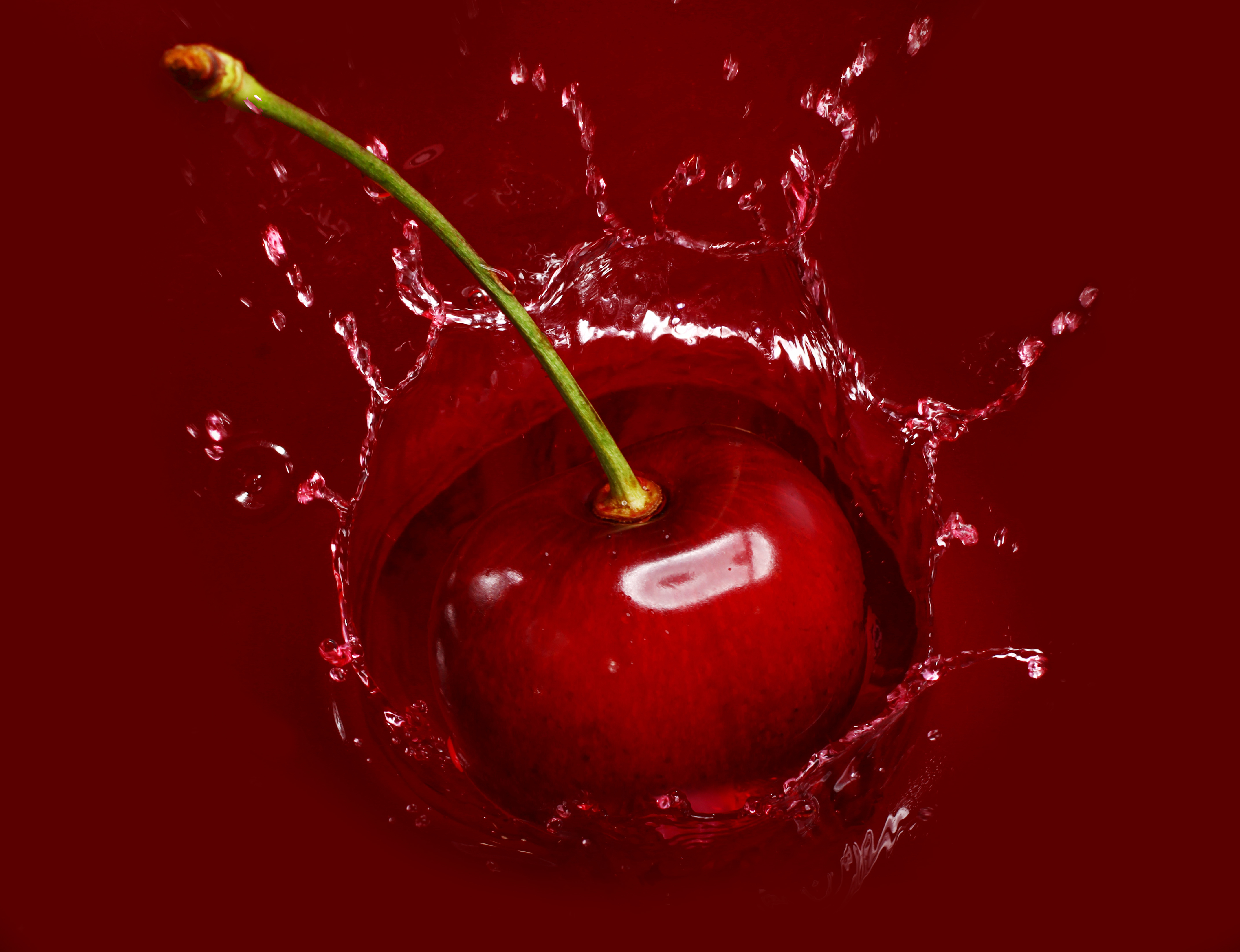 Oslnivá esence višní: Objevte exkluzivní parfém Lost Cherry by Tom Ford