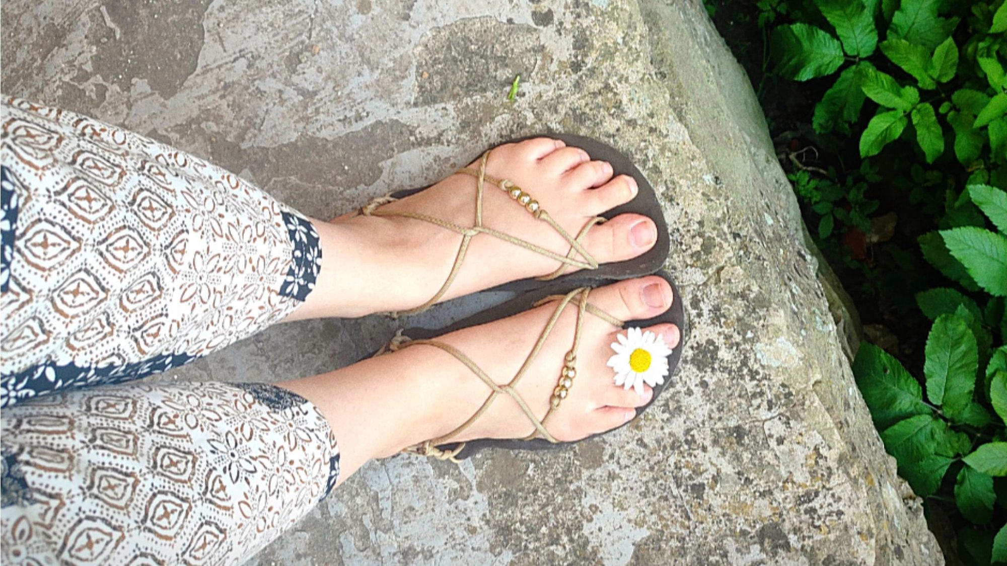 Letná remeselná dielňa - ručná výroba barefoot sandálov na leto