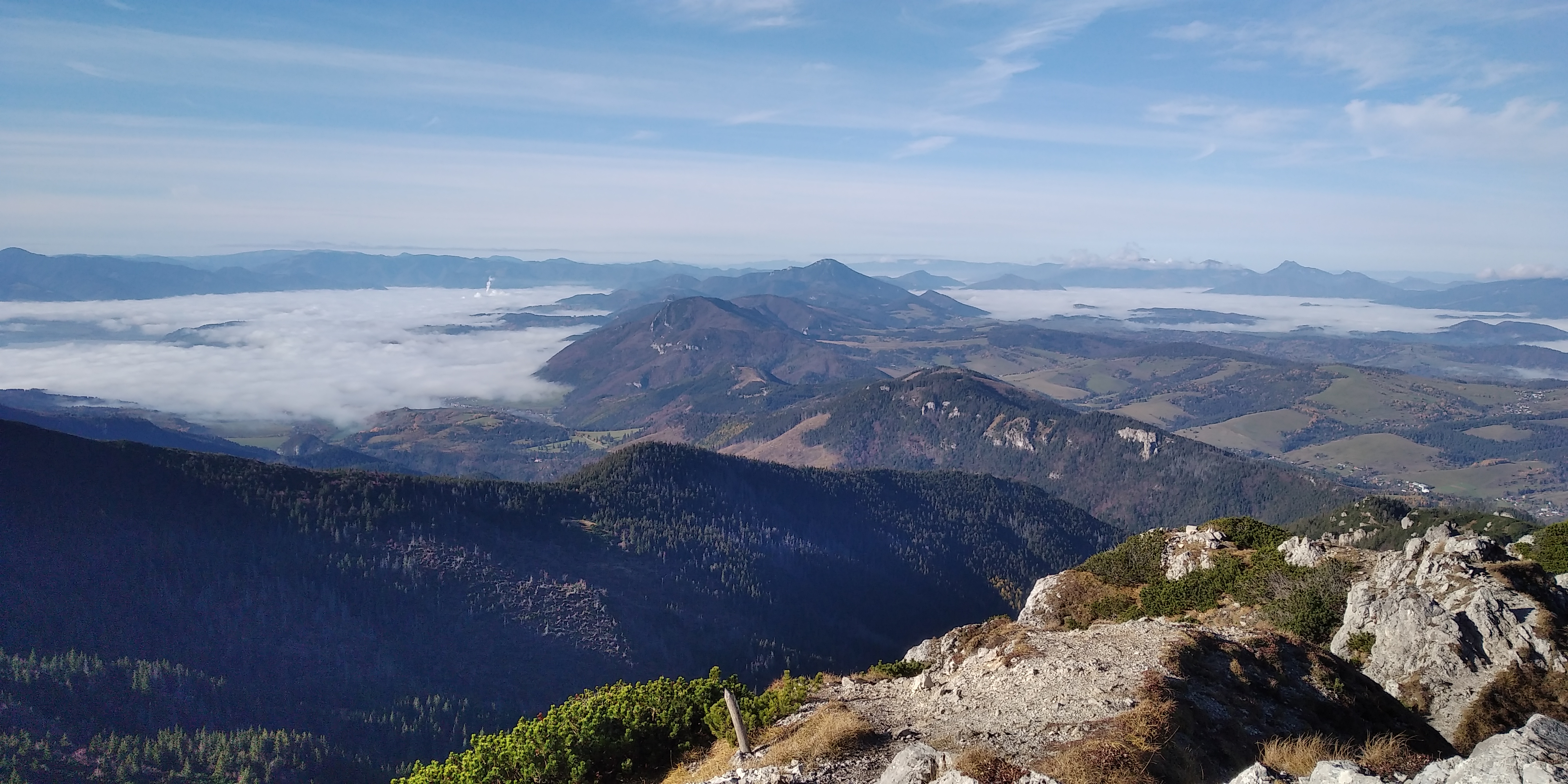 Na Sivý vrch od Horárne pod Bielou skalou - Commandos