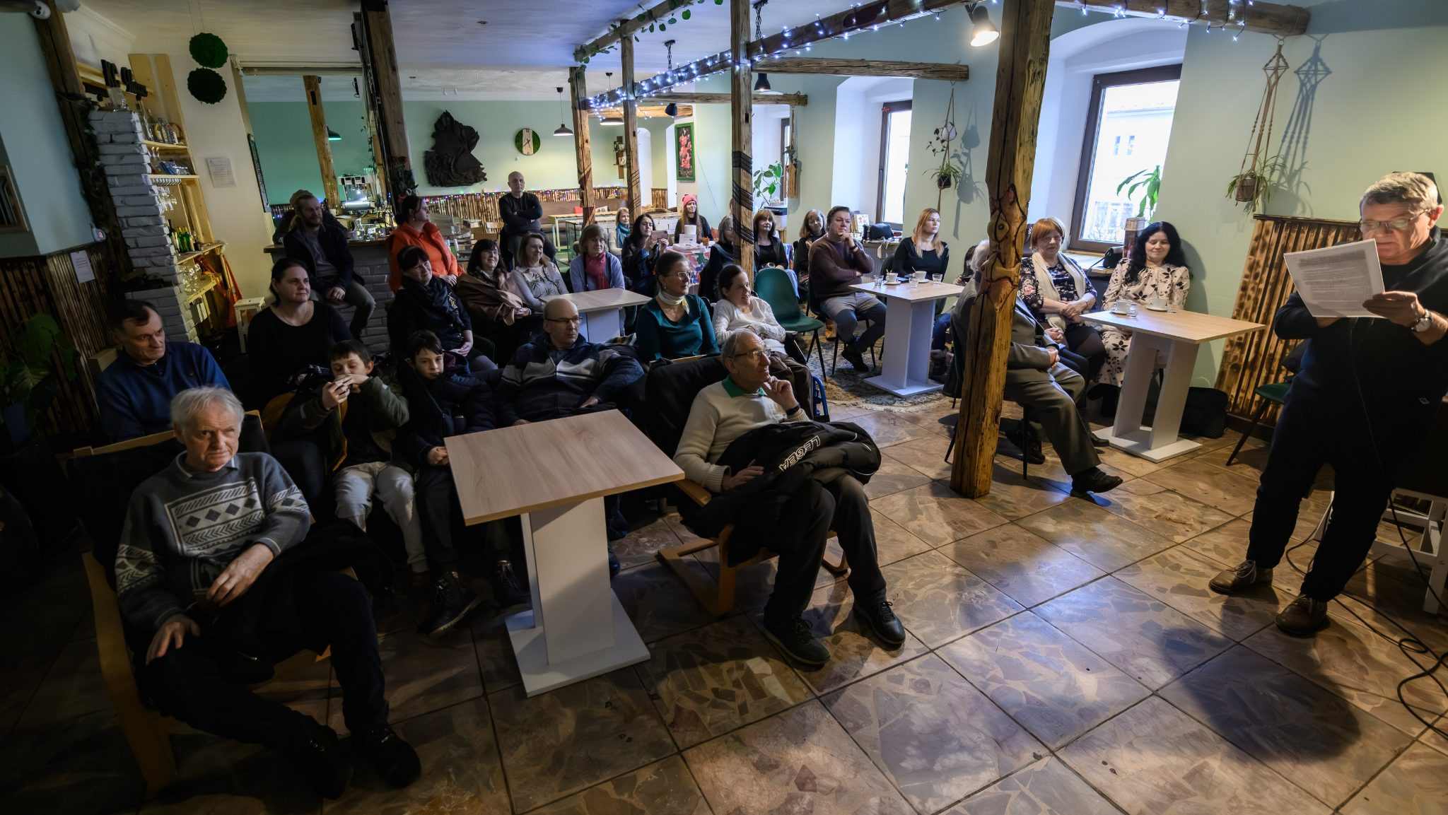 Beseda-s-Medardom-Slovikom-publikum