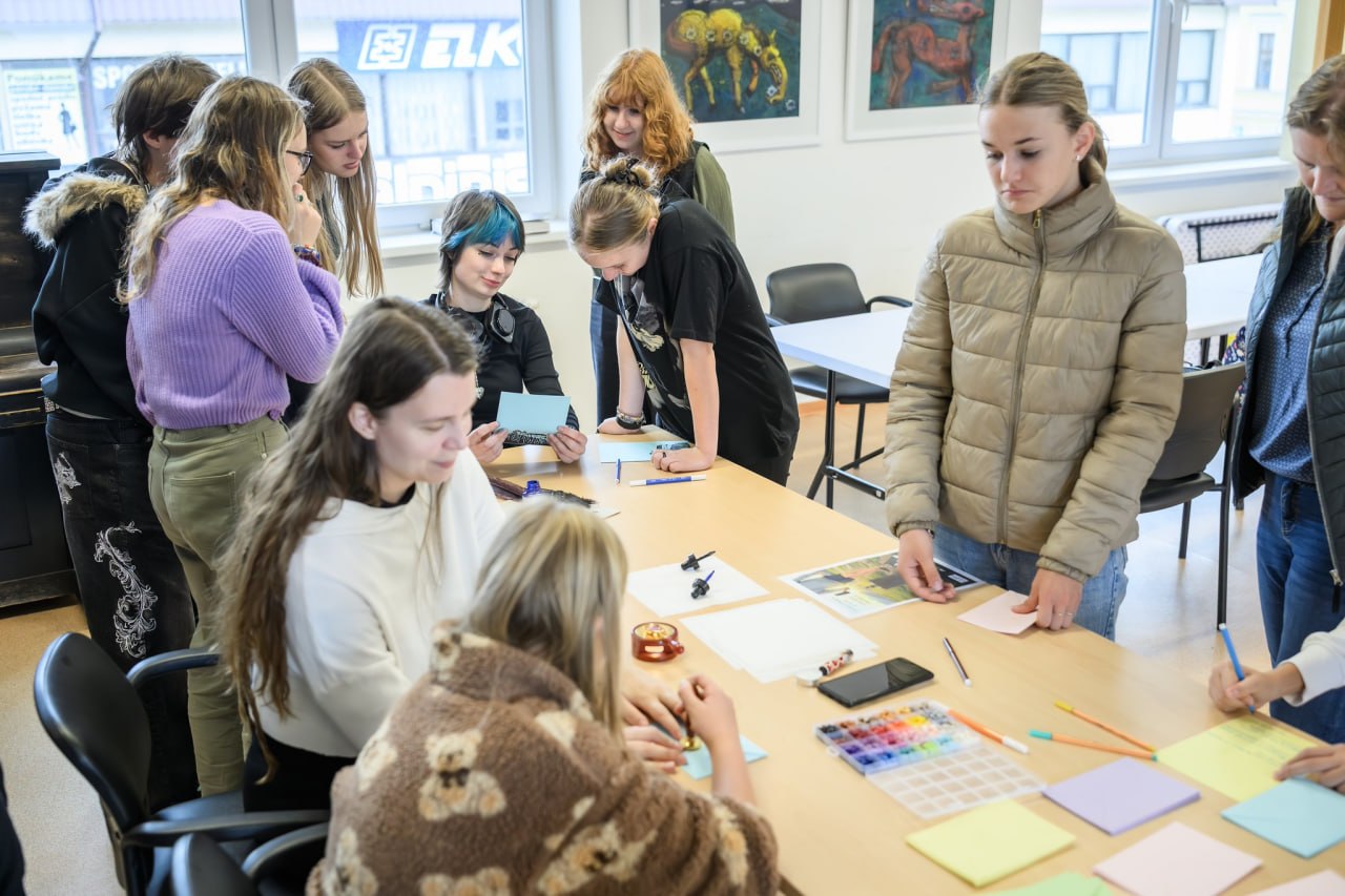 Na-jeden-den-kralom-workshop-linoryt