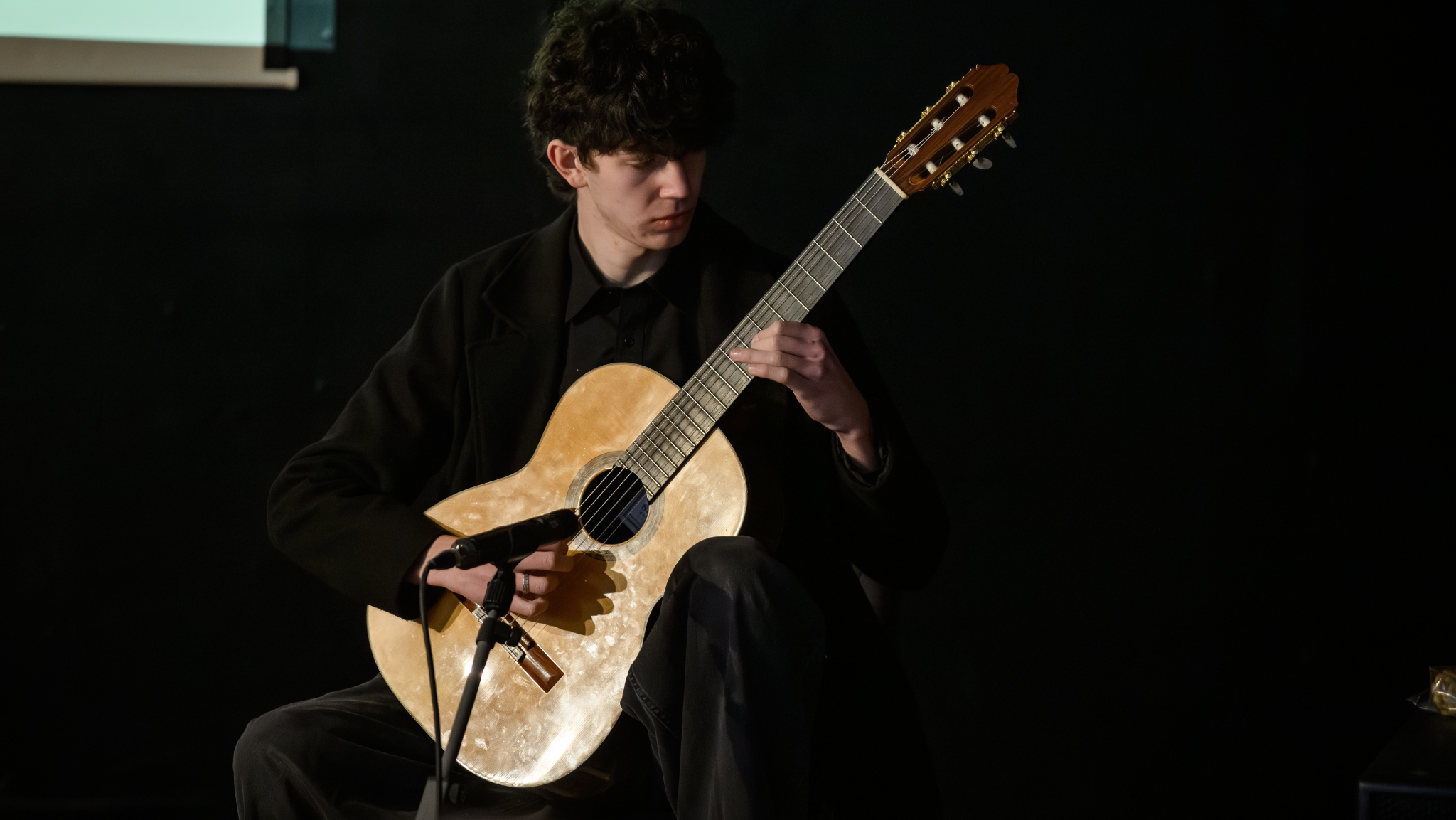 Oliver-Ciganak-gitarista