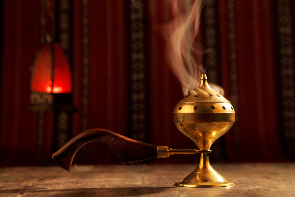 Bakhoor neboli vykuřovadlo / kadidlo