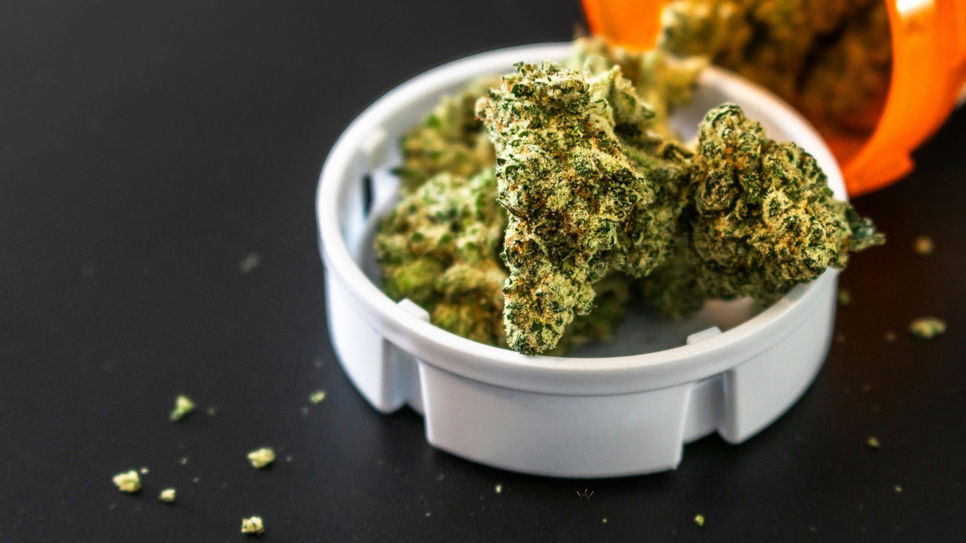 Co je THX a jaké má účinky?