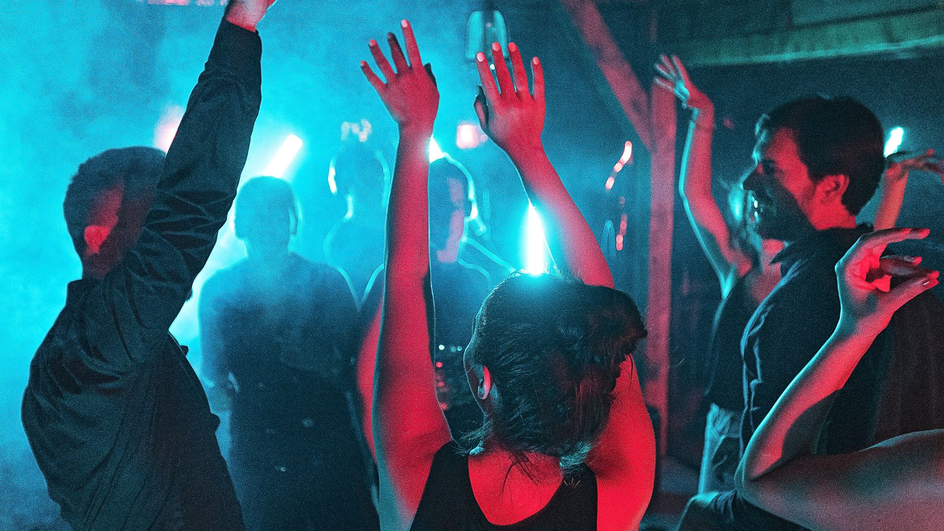 Jak se používá poppers?