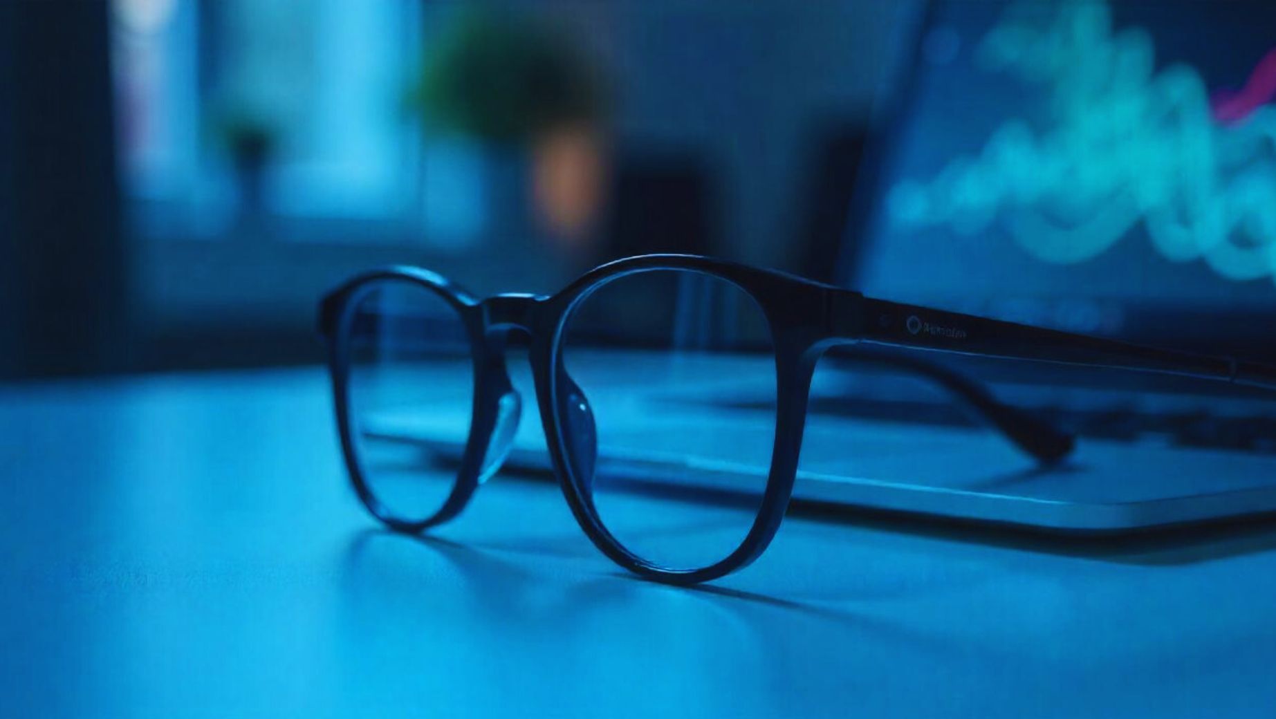 Wozu dient eine Blaulichtbrille?