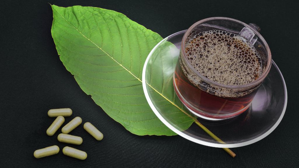 Jak używać kratom? Odkryj 10 nieoczekiwanych sposobów na przygotowanie