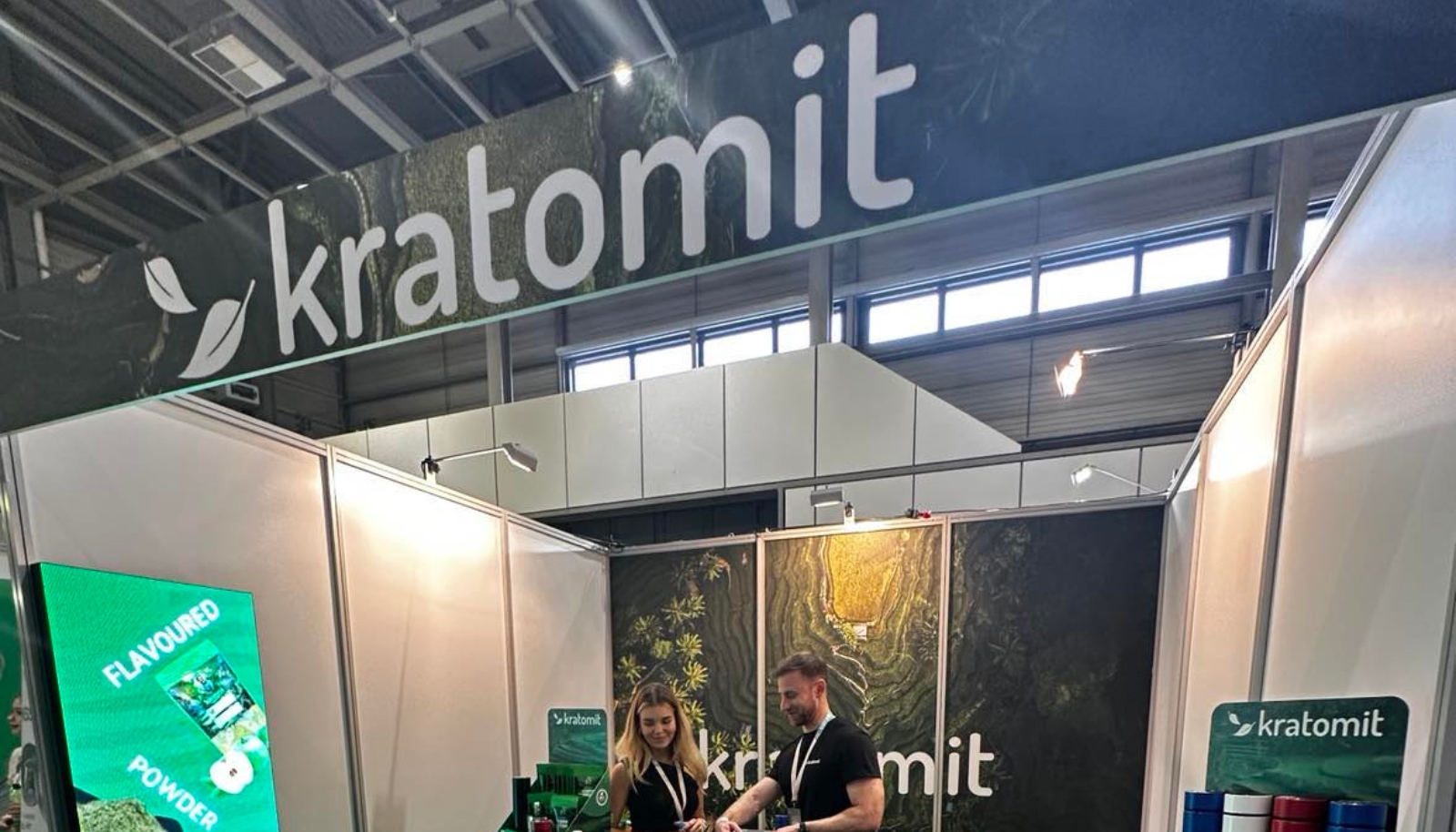 Mary Jane Berlin  2024 - Kratomit