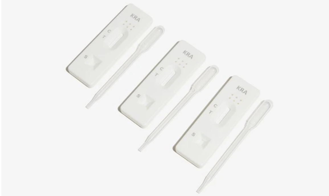 Jak dlouho zůstává kratom v těle a dá se odhalit jeho užívání z krve či moči?