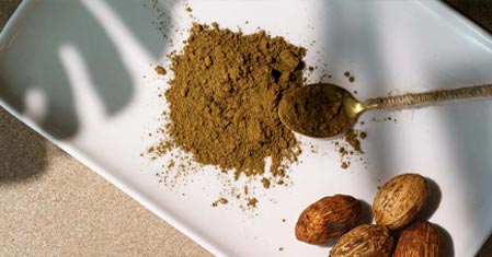 Kratom a antibiotika – Je bezpečné ho užívat?