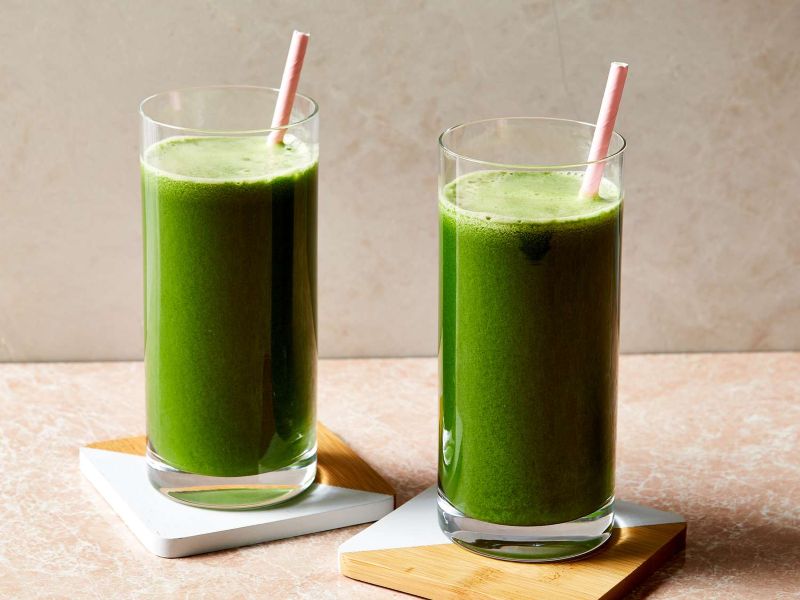 super_greens_prasek_a_zeleny_napoj