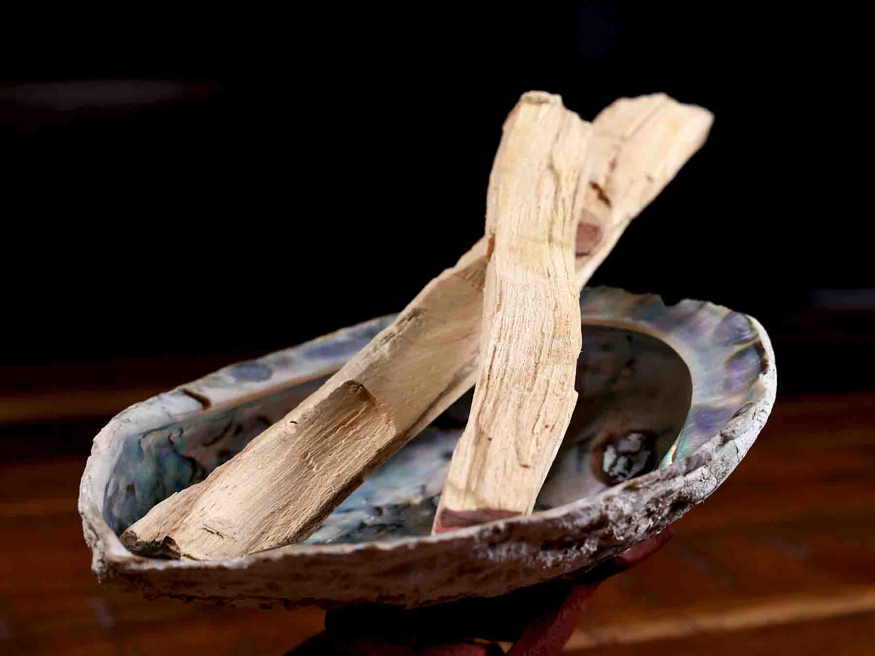 Palo Santo - svaté dřevo Gramáž: 100g