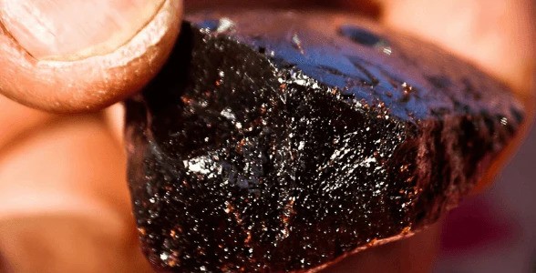 Shilajit - zdravotní přínosy a použití!