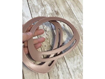 Plastová ucha 17x12,8cm - pár