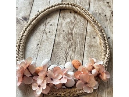 Plastový vejce k obháčkování