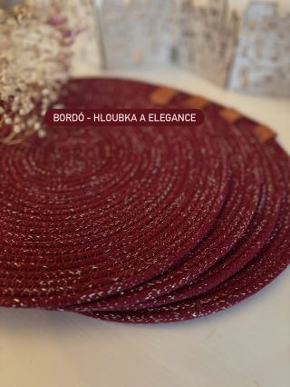 Minimalistické prostírání z bavlněné šňůry Mila. Bordó, zlatá, stříbrná i béžová - barvy, které spolu fungují a snadno...