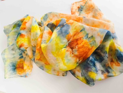 Alkoholové inkousty – kouzlo barev na papíru i hedvábí