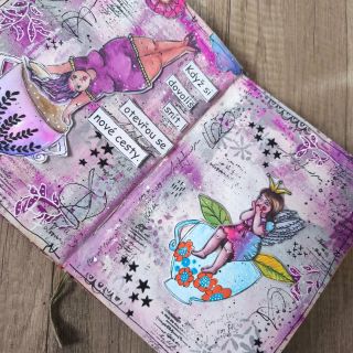 Když nevíš co, otevři knihu a začni, vždycky vznikne něco a tvoje hlava si odpočine.