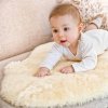 Mata z owczej skóry dla niemowląt BABY (Kolor naturalna biel, Rozmiar 70 - 80 cm )
