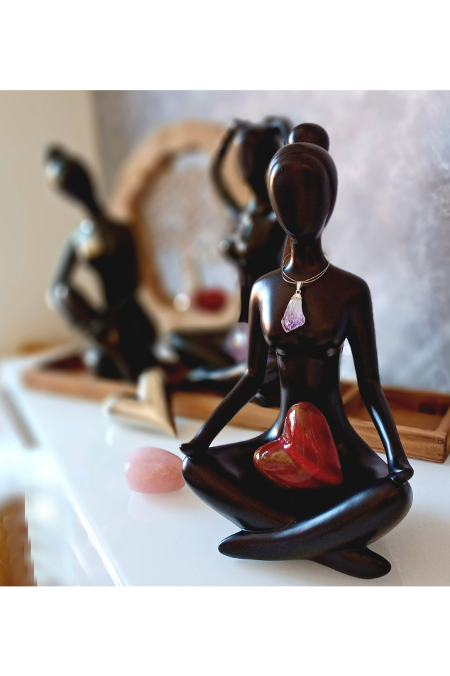 Soška Vnitřní žena - Vnitřní klid s Ametystem 30cm černá