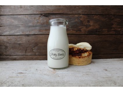 MILKHOUSE CANDLE Sticky Buns vonná sviečka MILKBOTTLE (227 g)