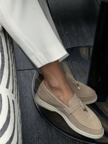 2F1690F6 00B5 4623 BF7C C1798014E56D