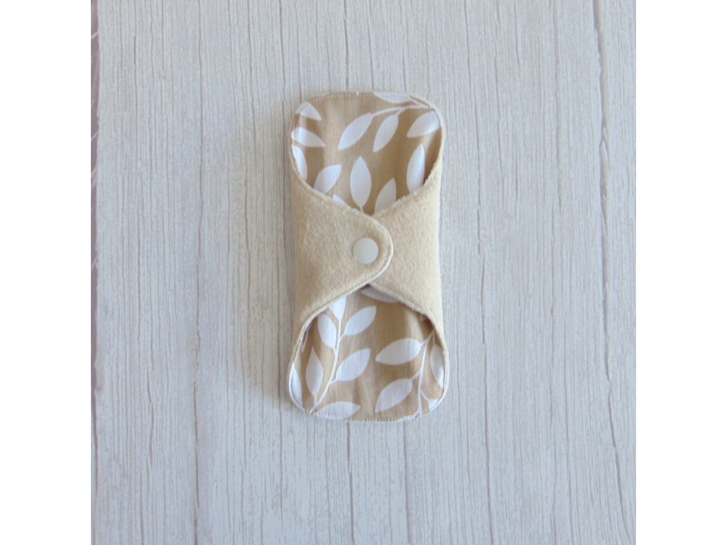 Dana mosható tisztasági betét 16 cm - polár / bézs - fehér levelek