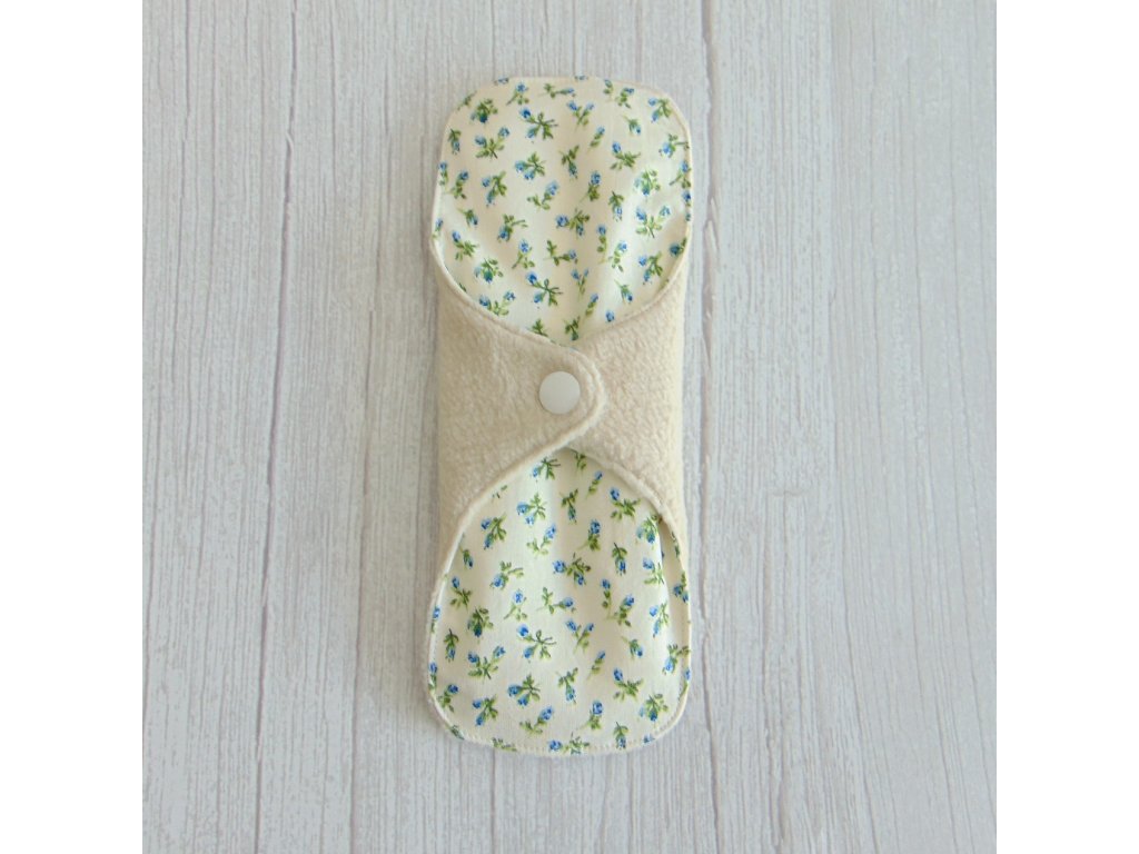 Dana NORMÁL mosható betét 20,5 cm - polár / apró kék rózsák