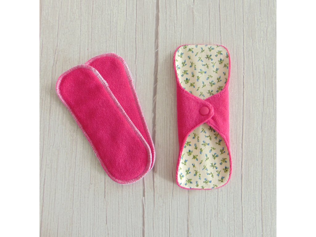 Dana Plus mosható betét 20,5 cm / apró kék rózsák