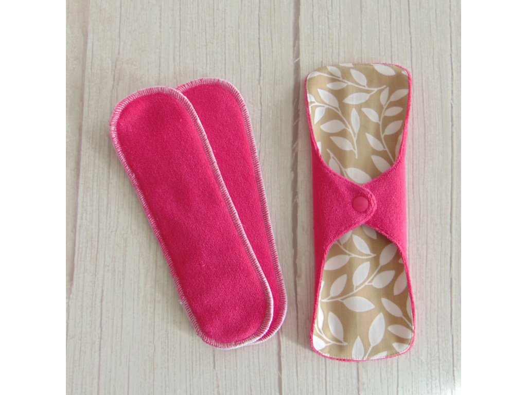 Dana Plus mosható betét 23,5 cm  / bézs - fehér levelek