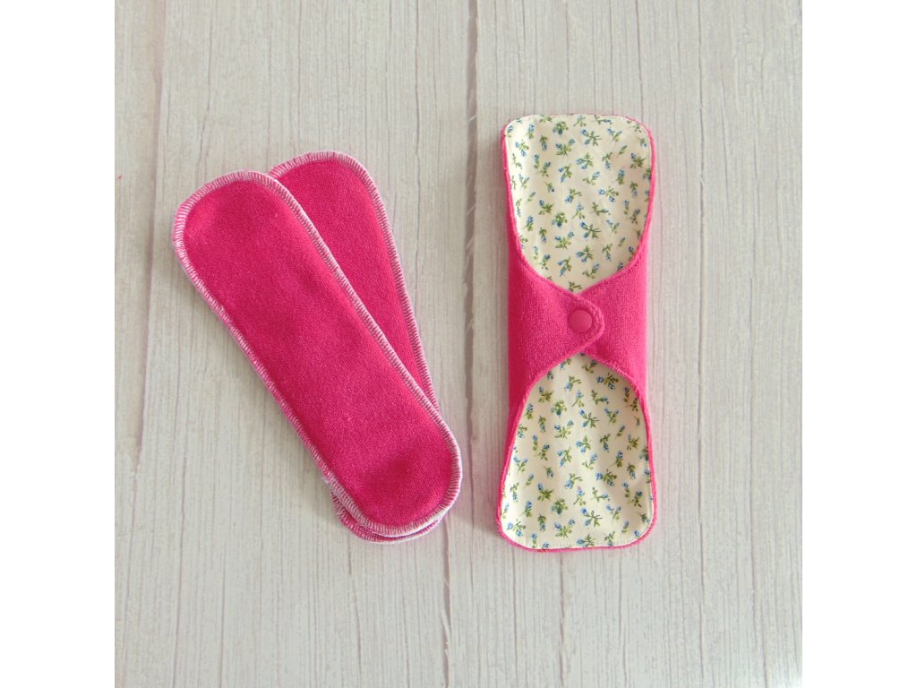 Dana Plus mosható betét 23,5 cm  / apró kék rózsák