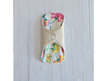 Dana mosható tisztasági betét 16 cm - polár / ekrü - színes virágok