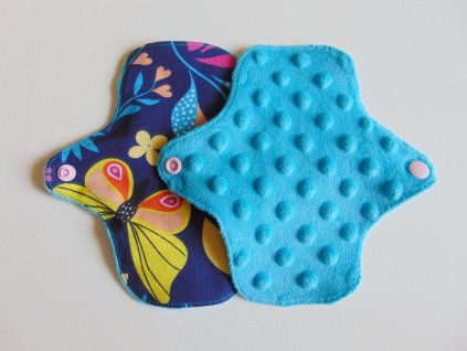 DANA minky tisztasági betét 16 cm - lepkék, virágok- türkizkék