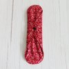 Mosható betét 31 cm -piros apró levélkék