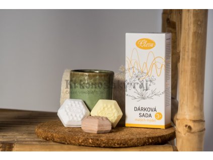 fbea6decc50f1fa53c60e7dc59b72647 6 9 darkova sada 3 malych mydel policka 3