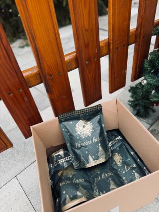 Vánoce jsou časem vděčnosti a my v Pražírně Kroměříž si moc vážíme toho, že s námi letos pijete kávu. Jako poděkování za...