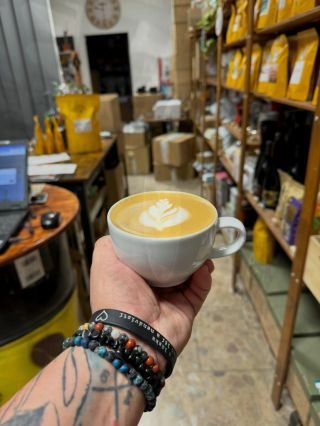 ⚠️ UPOZORNĚNÍ ⚠️ Z důvodu stěhování máme zítra v Hulíně ZAVŘENO. Budeme se na vás ale moc těšit už 1. 4. v novém! 🏡...