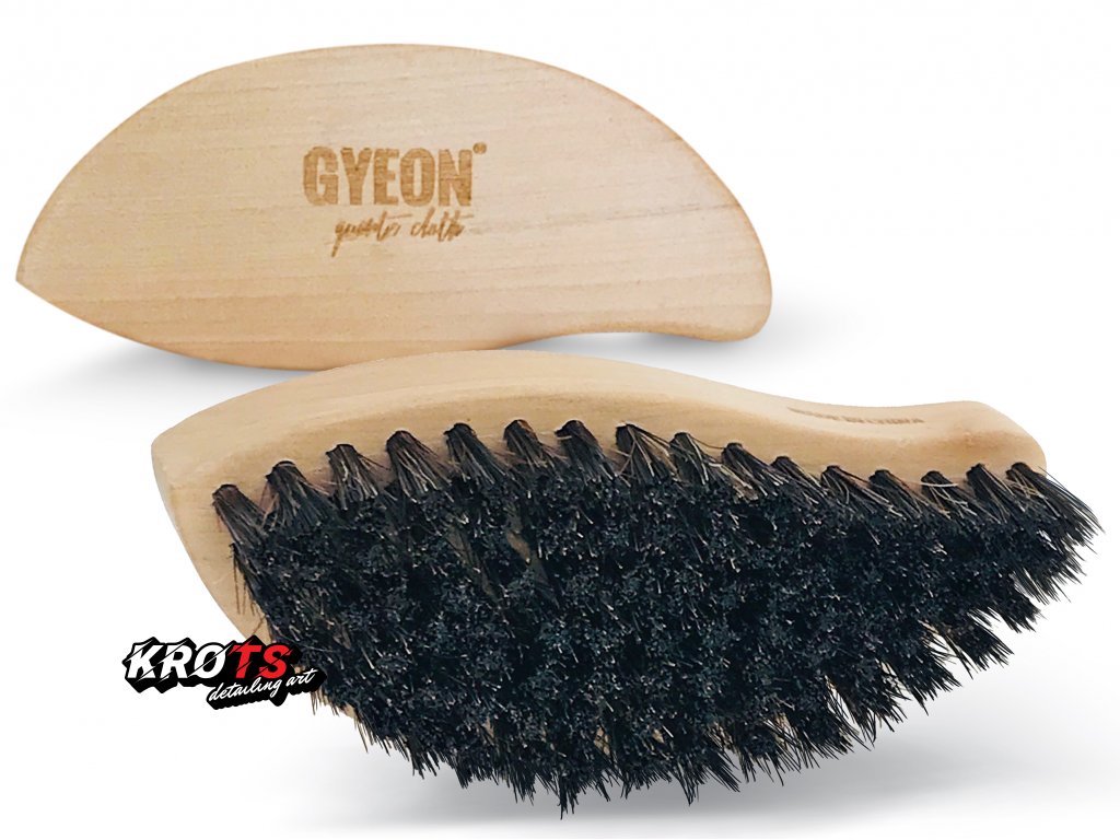 Gyeon Q2M LeatherBrush kartáč na kůži